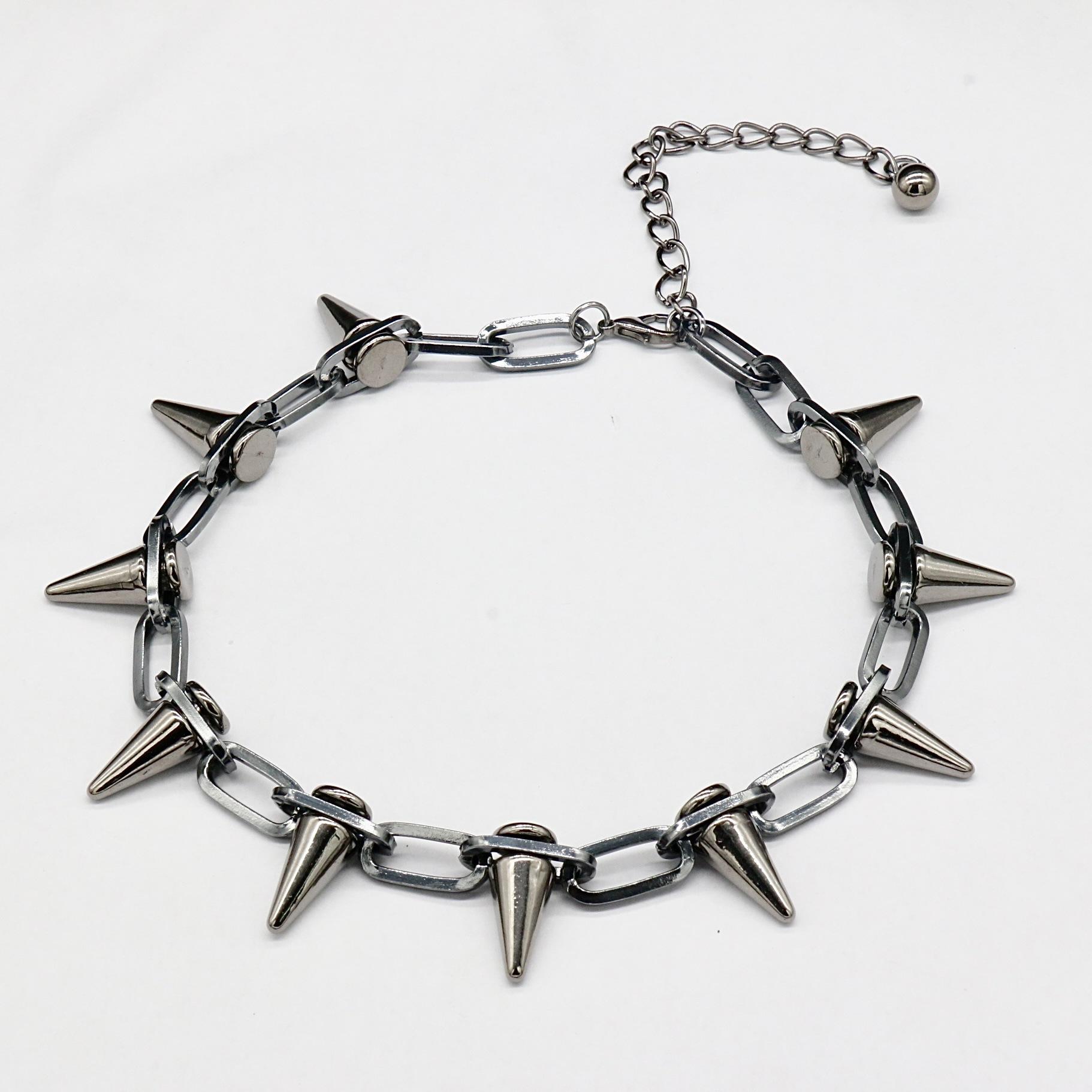 Toge Black-Spiked Gothic Choker