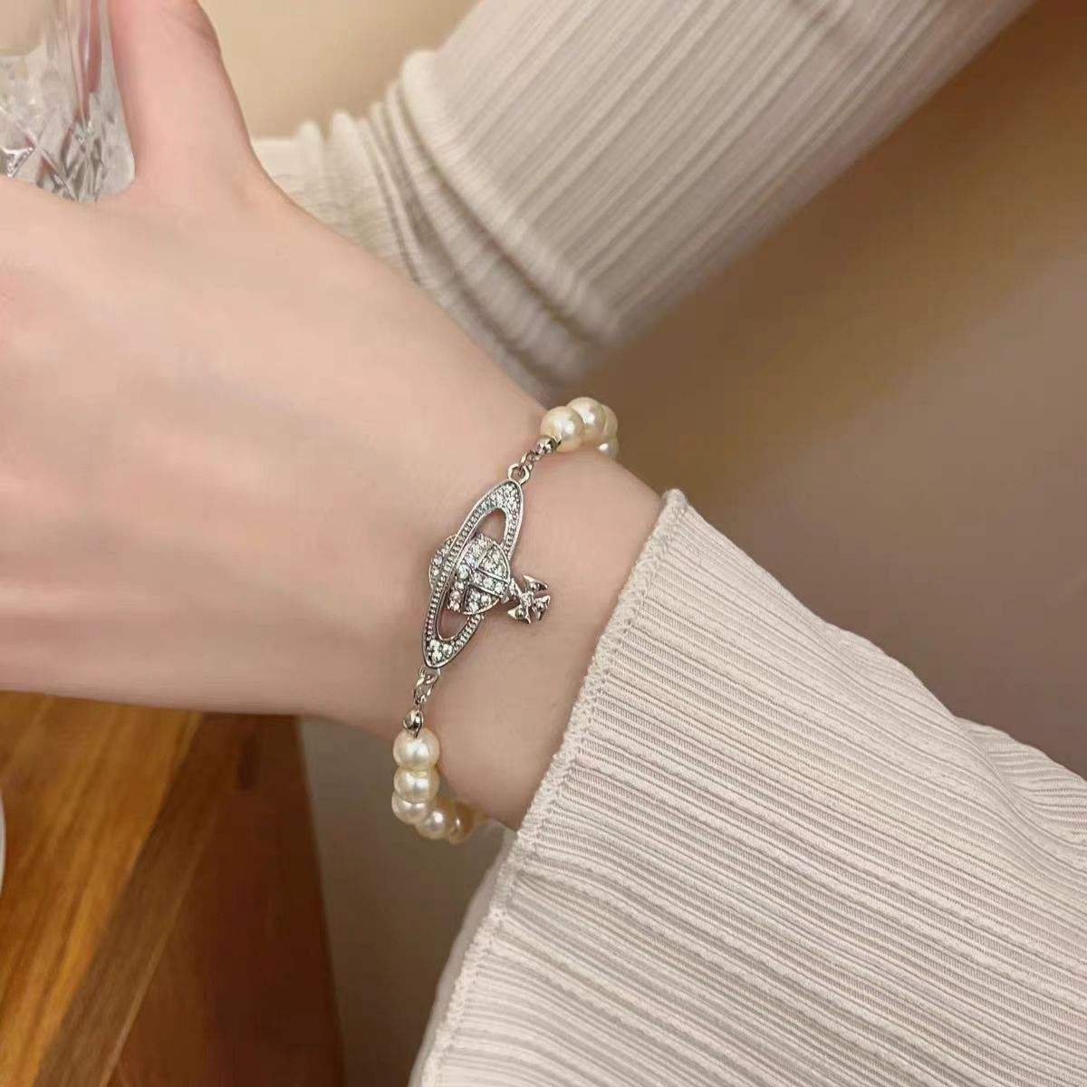 Homura-Pearl Orb Bracelet