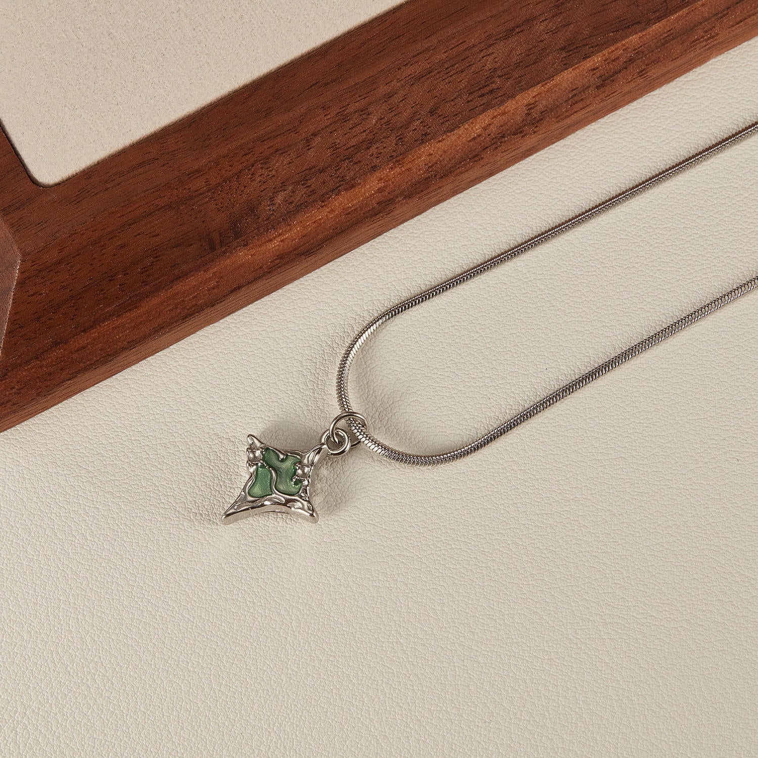 Asura-Wrapped Emerald Necklaces