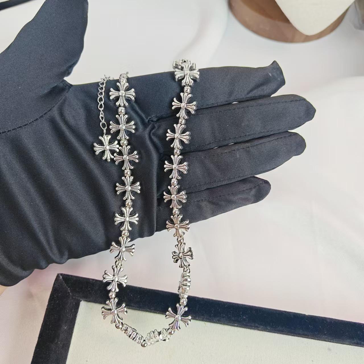 Seija-Clover Necklace