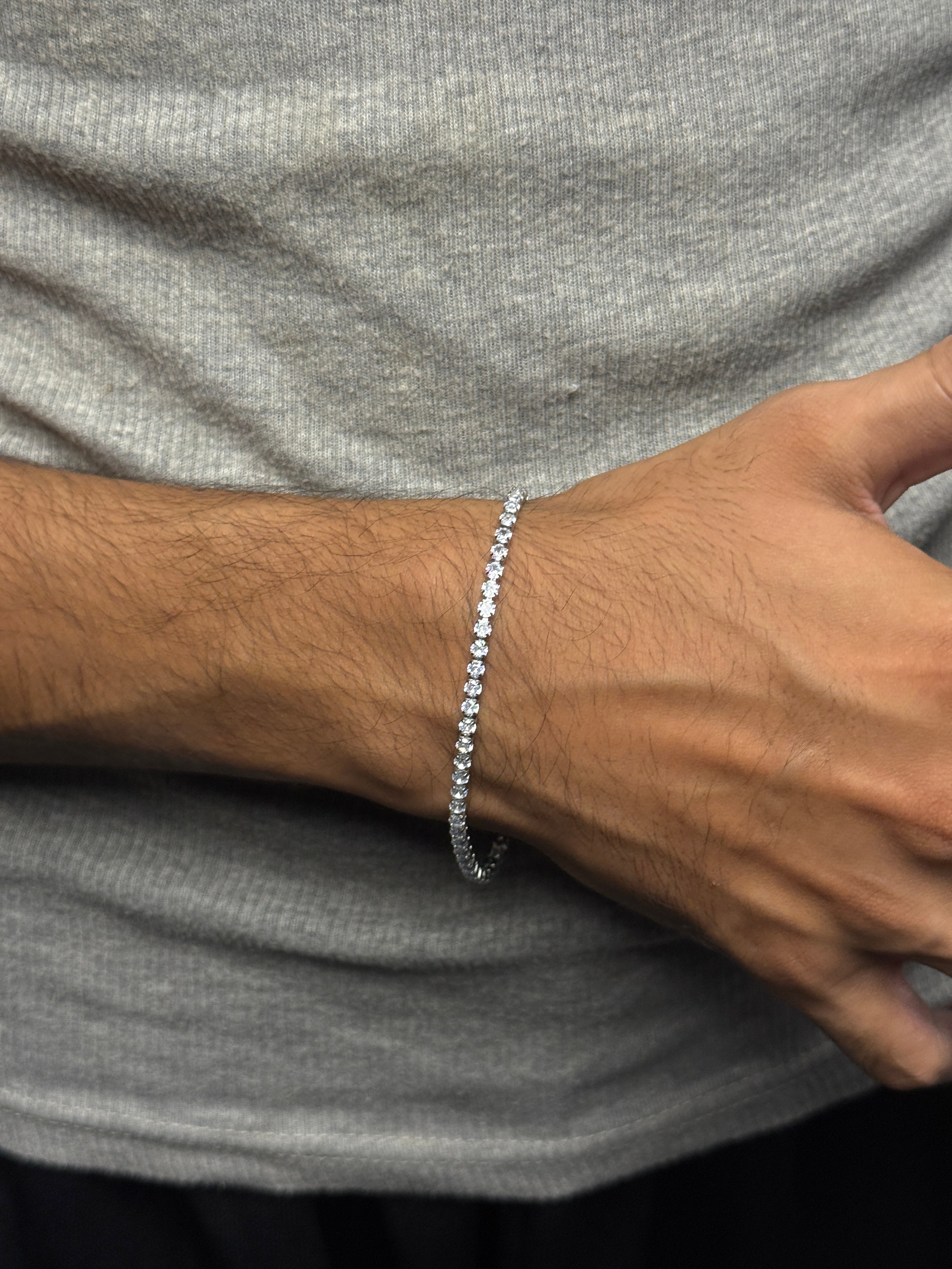 HYŌRIN – The Ice Crown Bracelet