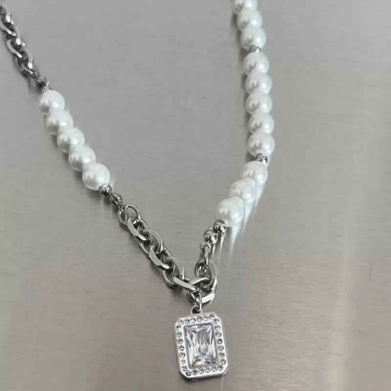 Haku-Peal Hybrid Necklace