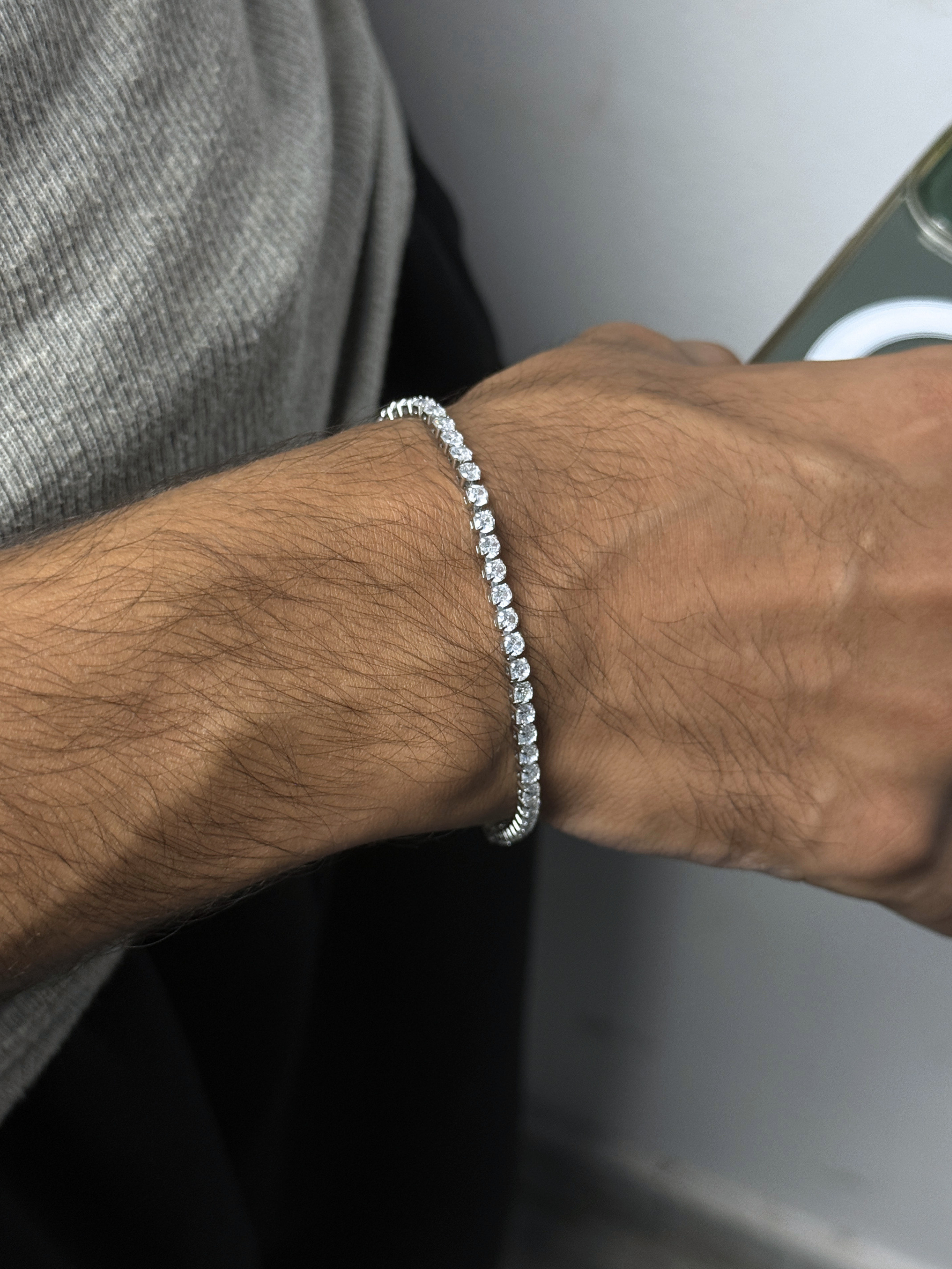 HYŌRIN – The Ice Crown Bracelet