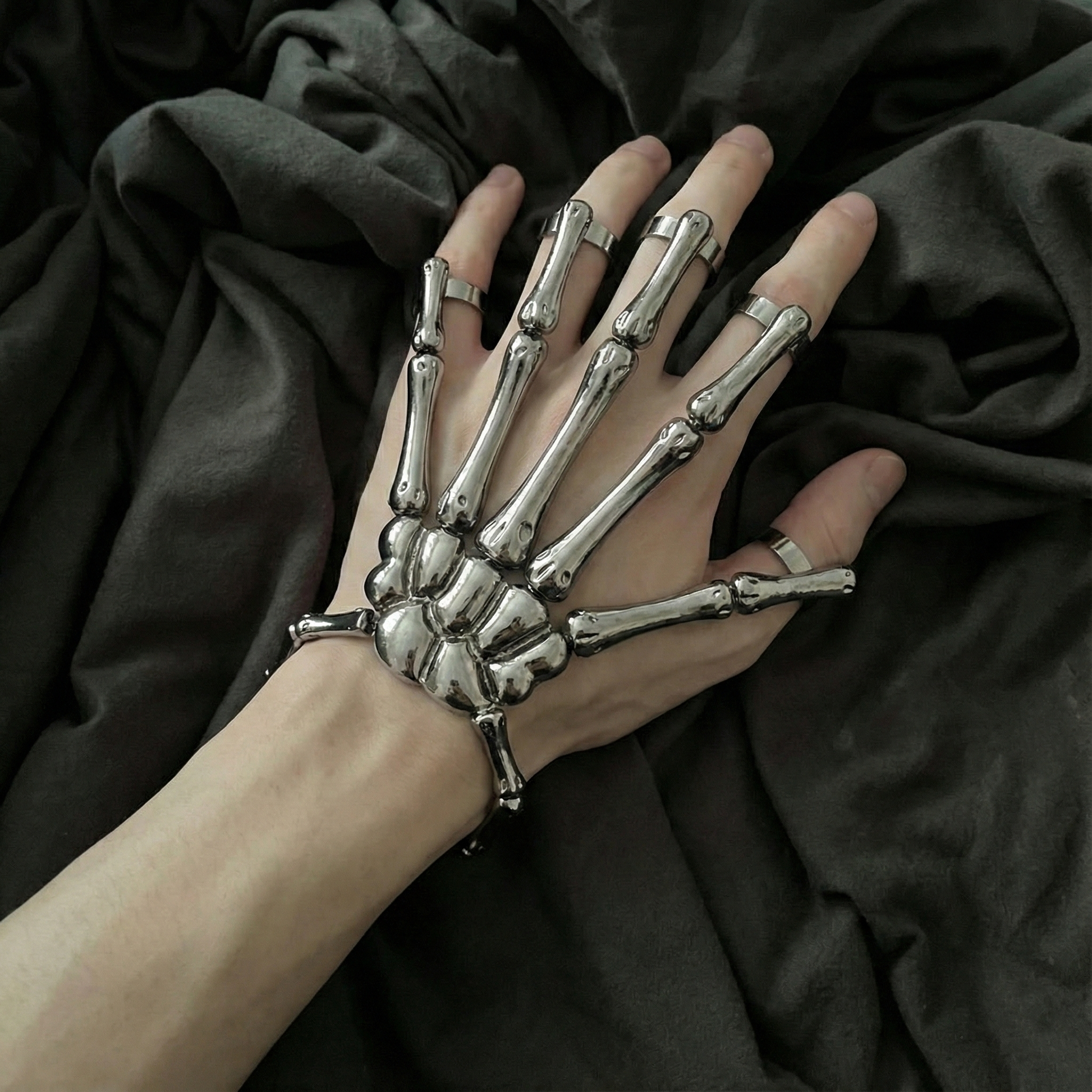 Silver Shinigami-Full Hand Armour