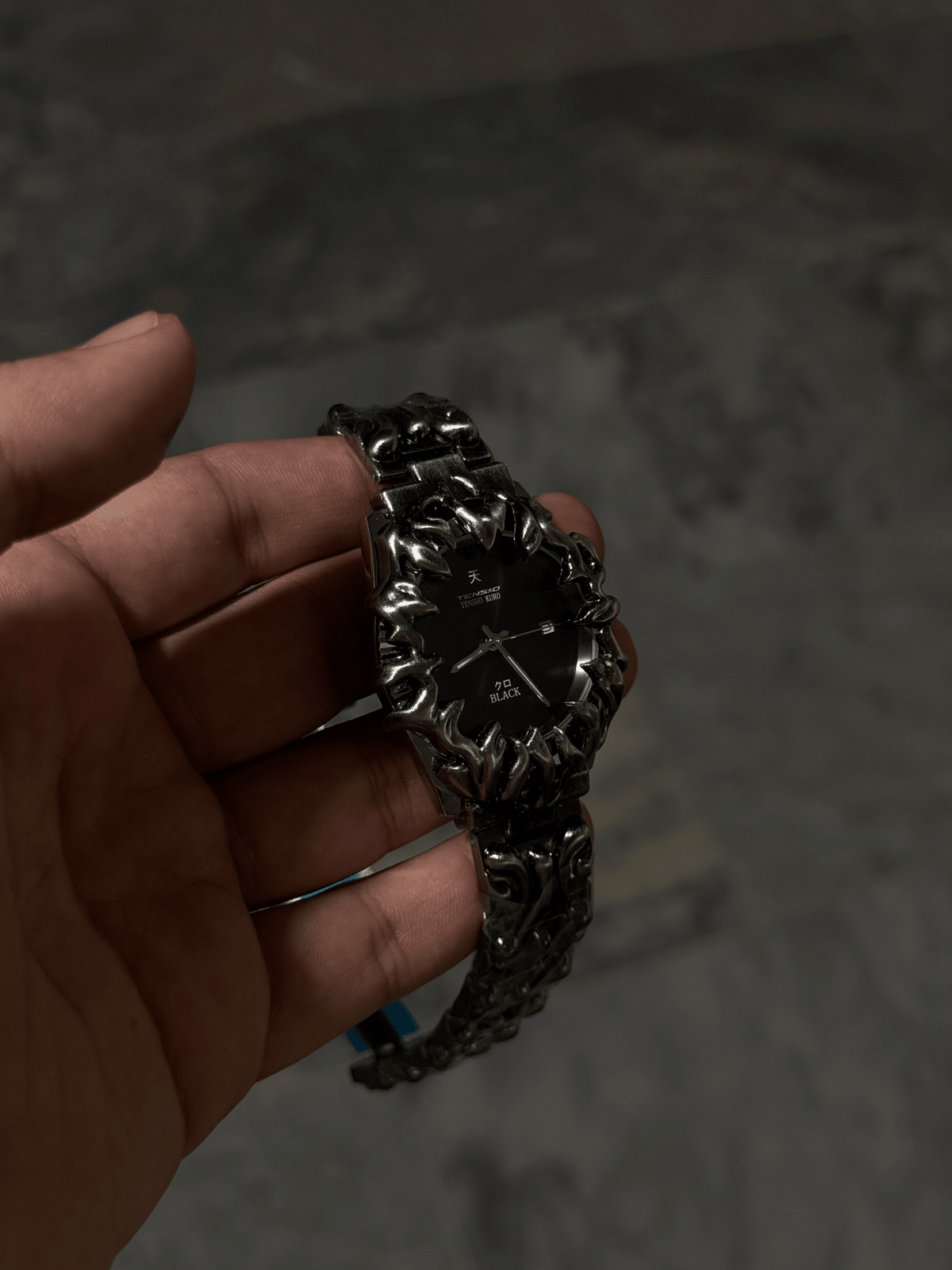 Tensho Kuro – Gothic Spiked Timepiece - Tensho.clo